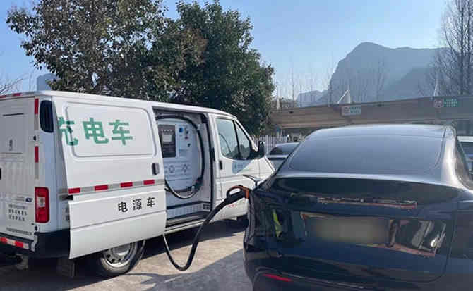 汪清汽车搭电